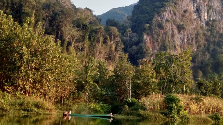 Cruise NamOu river from PakNga to Nongkhiaw